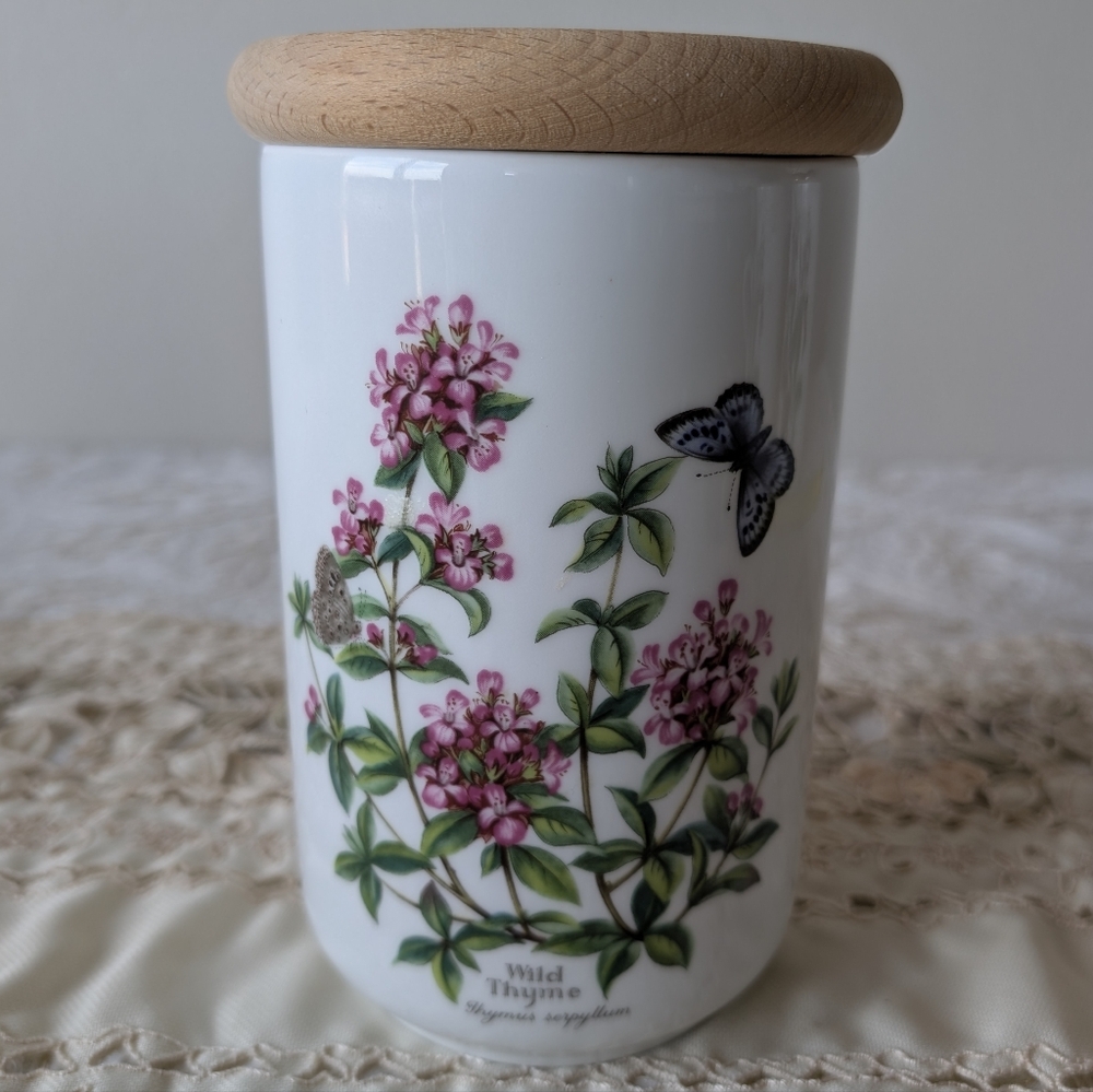Royal Worcester Herbs Porcelain Wild Thyme Canister 7"X4.5" Dia